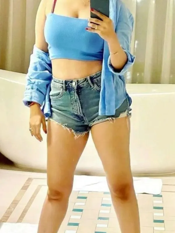 Tejaswini Rovan, escort model in Jubilee Hills